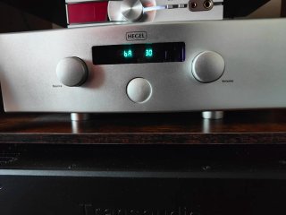 Amplificador Hegel H200