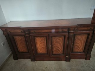 Aparador de salón de madera