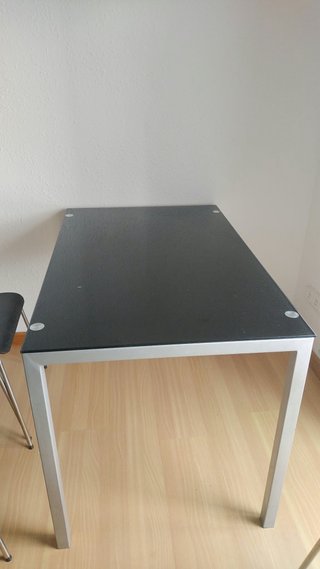 Mesa de Comedor con Sobre de Cristal