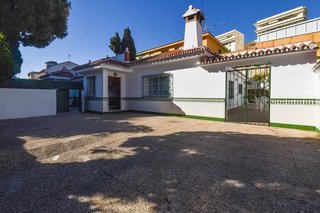 Chalet en alquiler en Los Boliches en Fuengirola
