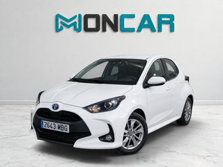 Toyota Yaris 1.5 120H Business Plus 2022