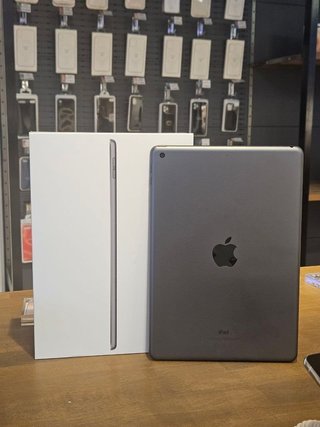 IPAD 9TH GEN 64GB WIFI TITANIUM 93% BATERÍA