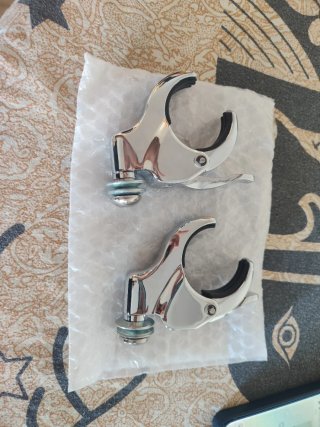 2 Abrazaderas para Parabrisas de Moto