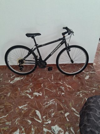 Bicicleta de Montaña Rockrider Negra