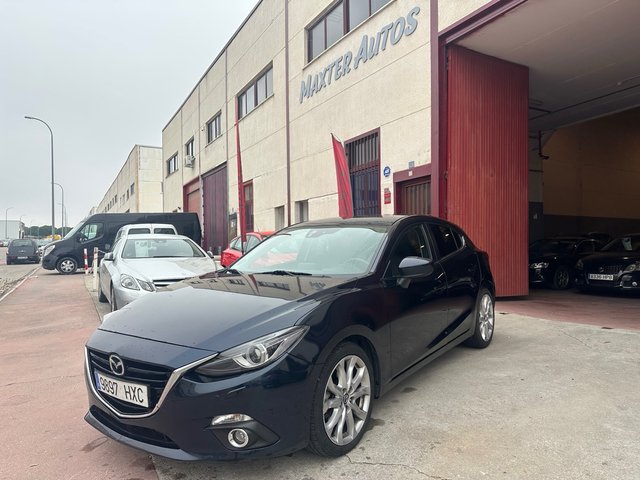 Mazda 3 automático 150CV,libro en Mazda,etiqueta C