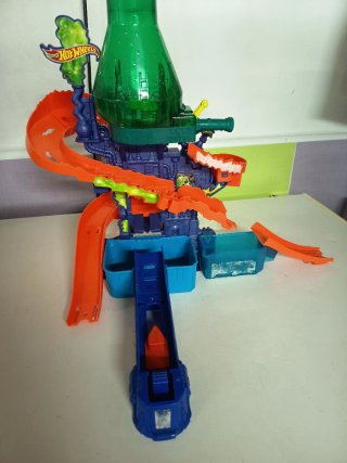 Hot Wheels Laboratorio de Color