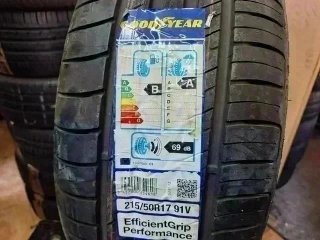 215 50 R17 91V Goodyear - 1 neumático Km.0