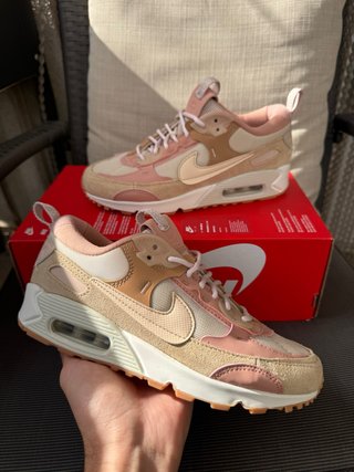 Nike Air Max 90 Futura DM9922-100 Talla 37.5 EU