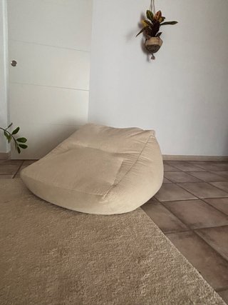 Puff de tela beige