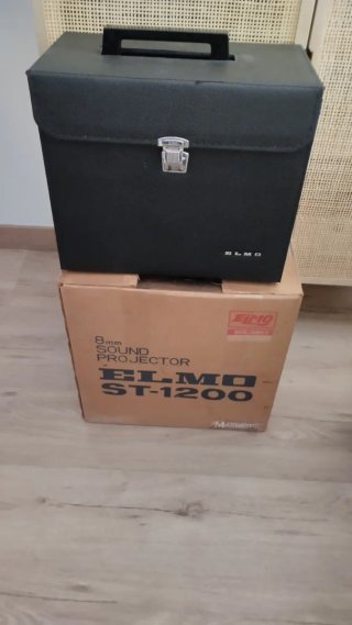 Proyector Super 8 Elmo ST-1200