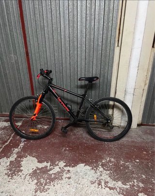 Bicicleta Infantil Btwin Negra y Naranja