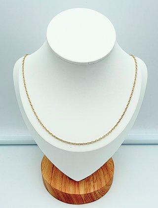 Cadena de oro de 18k. Peso: 5.84 gr.