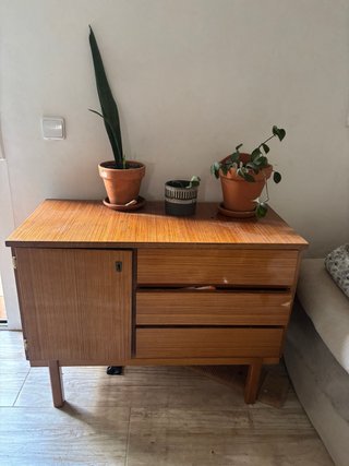 Cómoda de madera