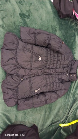Chaqueta Acolchada Negra para Niña