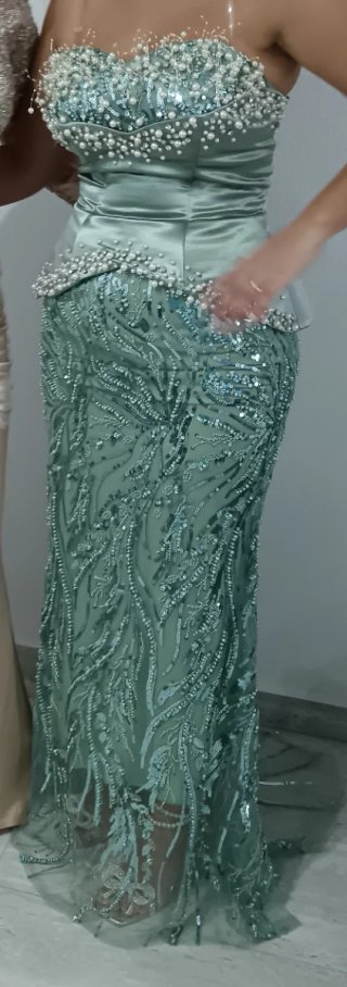 Vestido largo de fiesta con pedrería