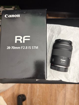Objetivo Canon RF 28-70mm F2.8 IS STM