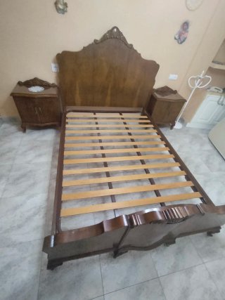 Conjunto de Dormitorio Clásico de Madera