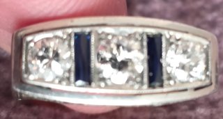 ANILLO PLATINO DIAMANTES Y ZAFIRO AZUL
