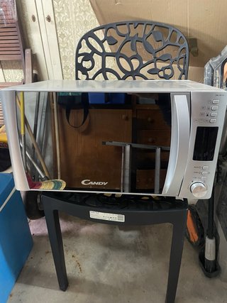 Microondas Candy 25L con Grill frontal espejo