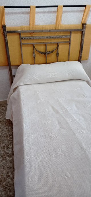 Cama Antigua de Metal 105 cm