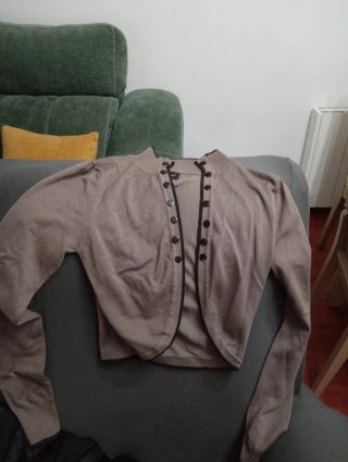 Chaqueta de punto marrón