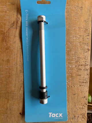 Eje Pasante Tacx E-Thru M12x1.5