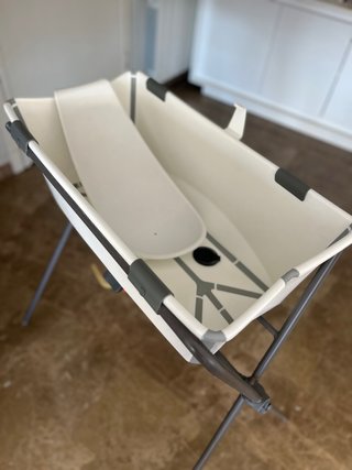 Bañera Stokke con Soporte y Asiento