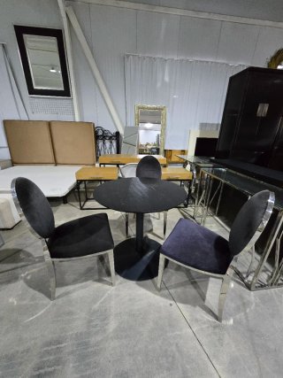 CONJUNTO MESA CON SILLAS ☎️683469031☎️