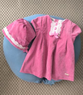 Vestido y Gorrito de Bebé Rosa con encaje Mayoral