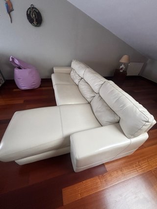 Sofá de Piel Color Crema