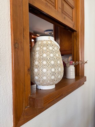 Ventana Pasaplatos de Madera Maciza