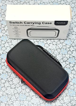 Custodia rigida per Nintendo Switch e OLED