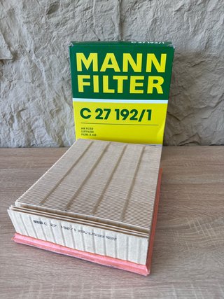 Filtro de aire MANN-FILTER C 27 192/1