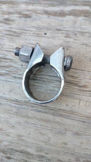 Abrazadera para tija de sillín BH