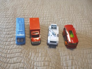 Set de 4 coches de juguete