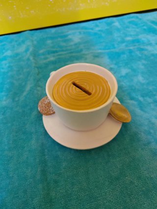 Hucha Decorativa con Forma de Taza de Café