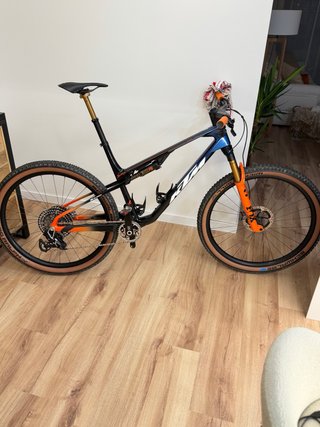 KTM SCARP MT EXONIC  TALLA XL  10,6 kg Nueva 9.045