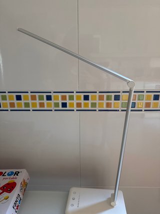 Lámpara de escritorio LED blanca
