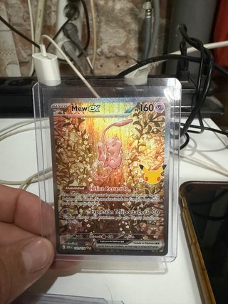 Carta Pokémon Mew ex (Celebraciones)