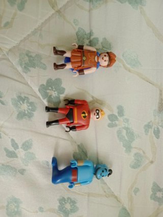 3 Figuras Playmobil Kinder