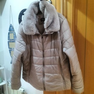Abrigo Acolchado Beige Talla XXL