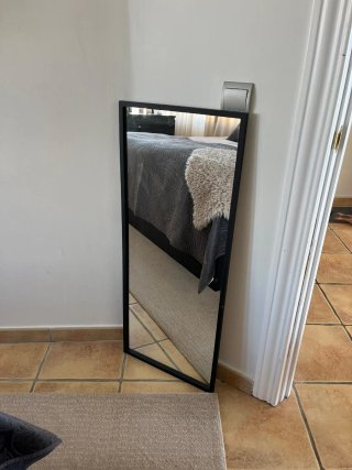 Specchio da terra con cornice nera, 103×42cm