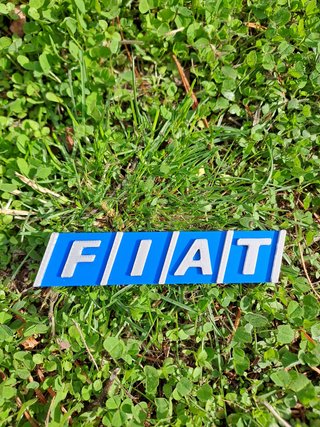Emblema trasero Fiat Uno Turbo/Tempra...