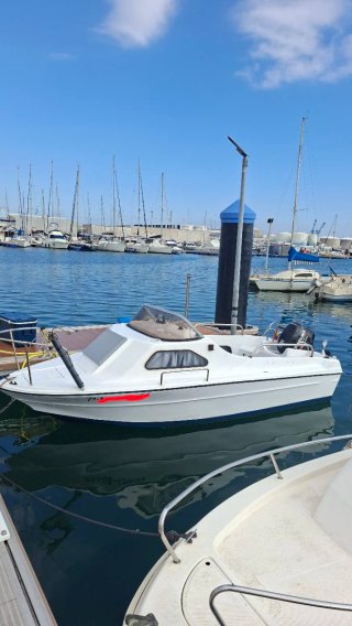 Barco a motor