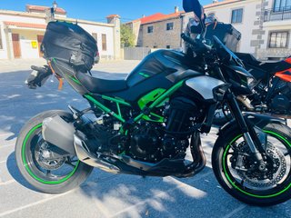 Kawasaki Z900 full