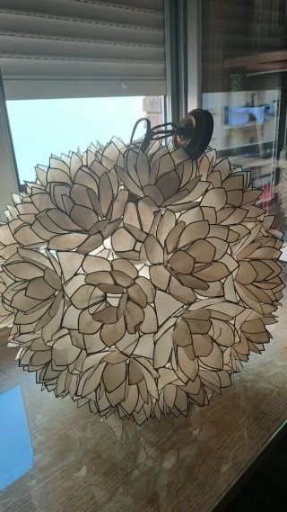 Lámpara de Techo con Flores de Nácar