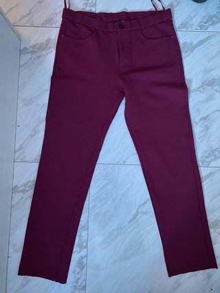 Pantalón color morado