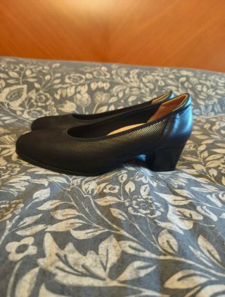 Zapatos de tacón negros