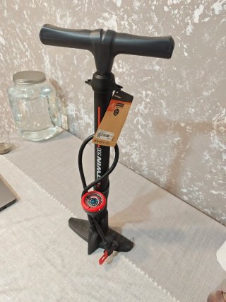 Bomba de aire Decathlon Btwin 500