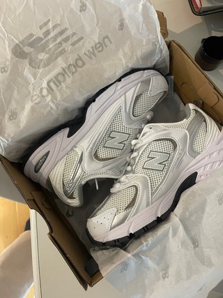 Zapatillas New Balance 530 Blancas y Plata